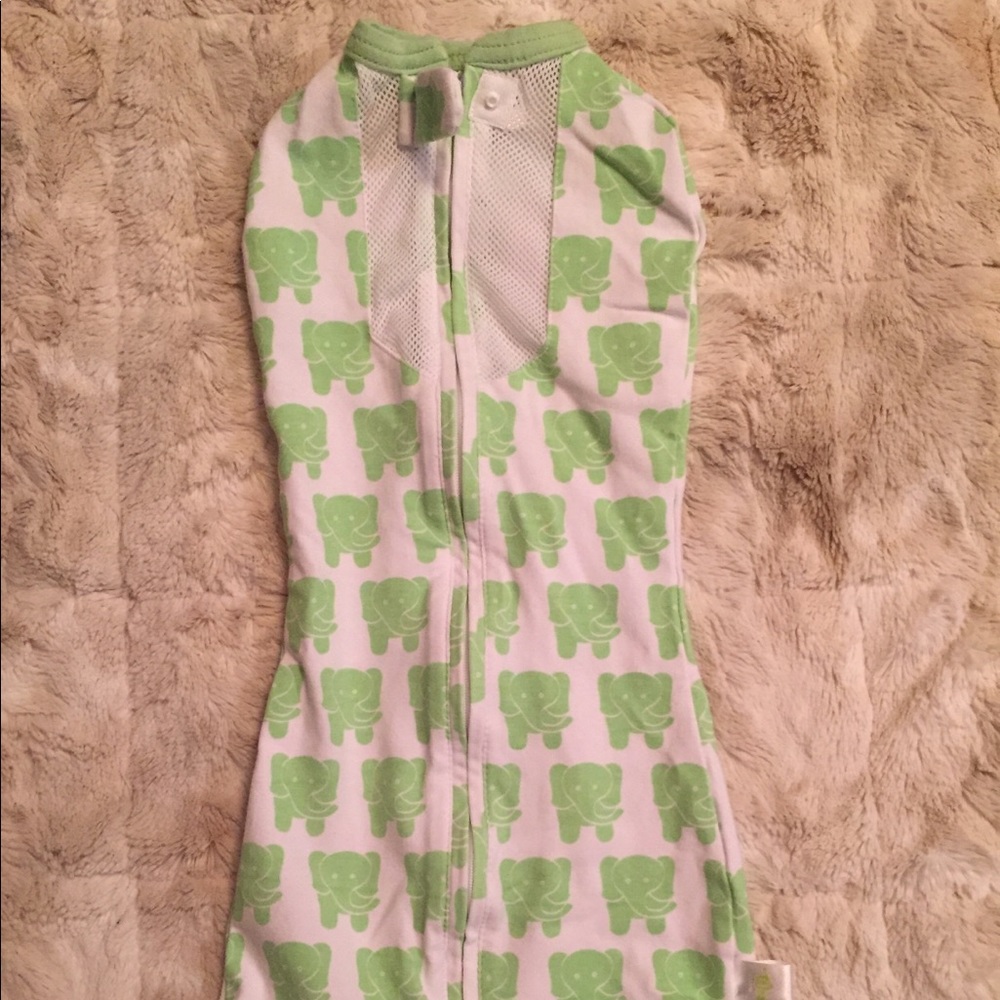 Woombie swaddle